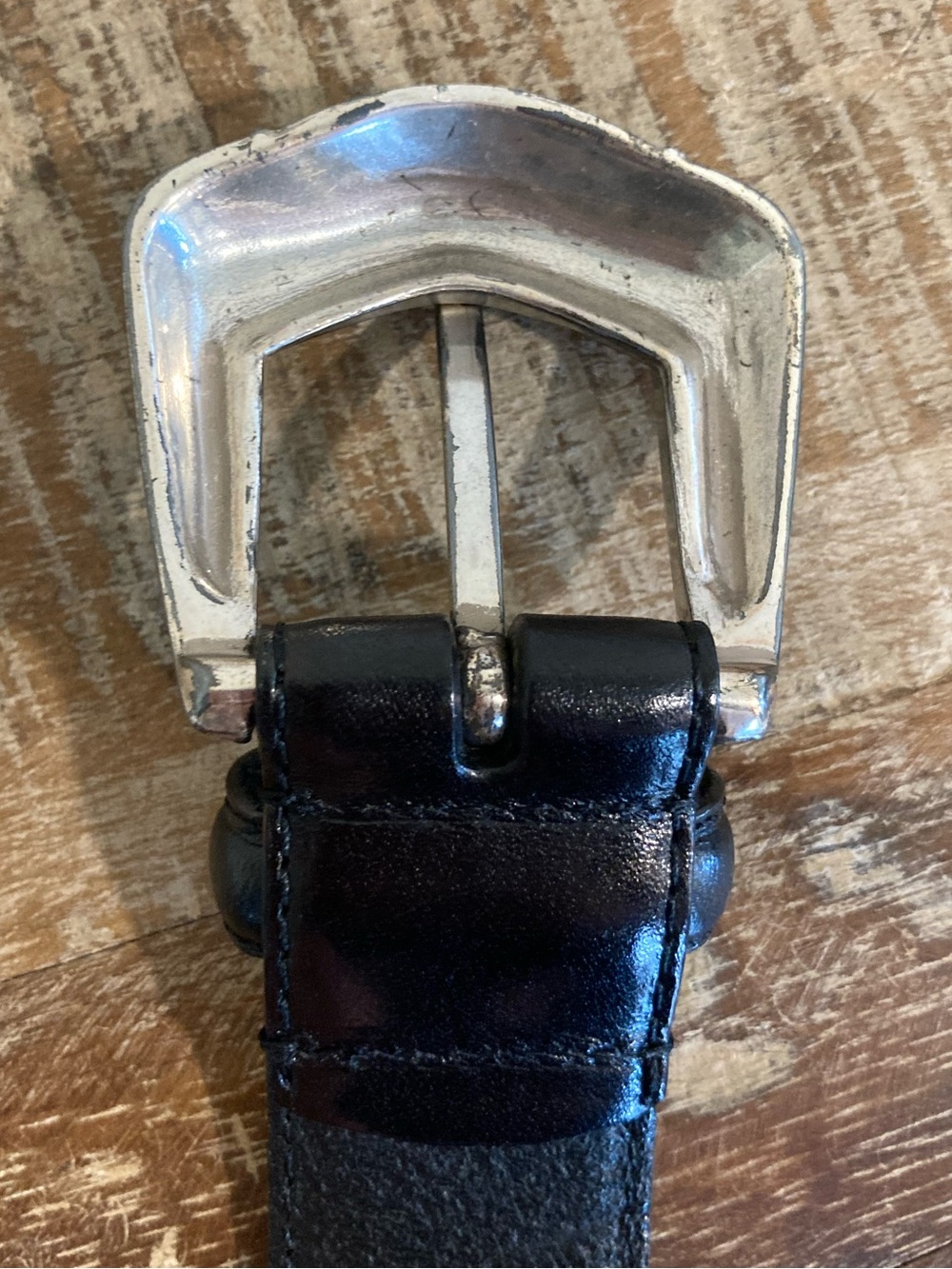 Fossil Black Leather Western-Style Belt with Silver-Tone Heart Accents - Picture 16 of 16